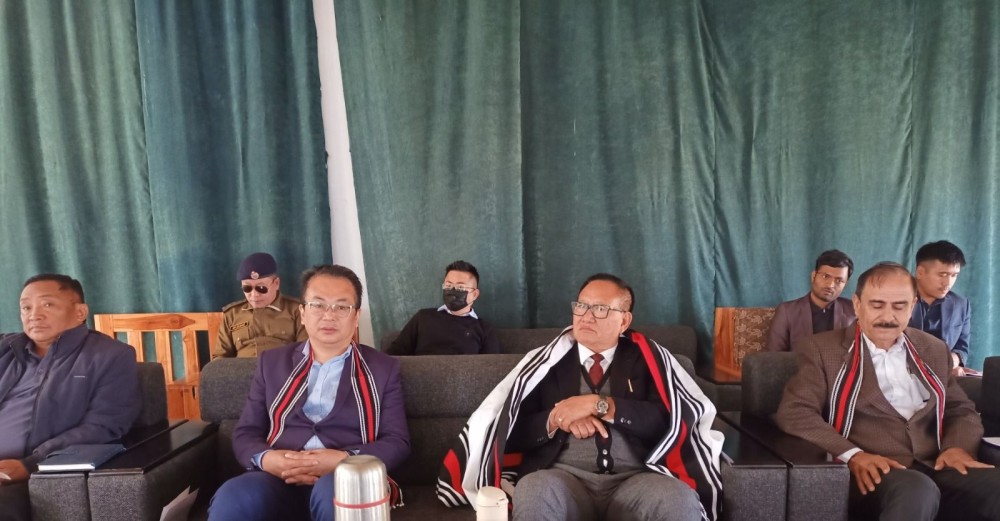 Deputy Chief Minister TR Zeliang, Deputy Commissioner Peren Hiazu Meru and Dy General Manager Project NHIDCL, PMU-Dimapur Anand Kumar at the facilitation meeting for NH 129A Package-1 and Peren Town portion held at Town Hall, Peren on February 11. (DIPR Photo)